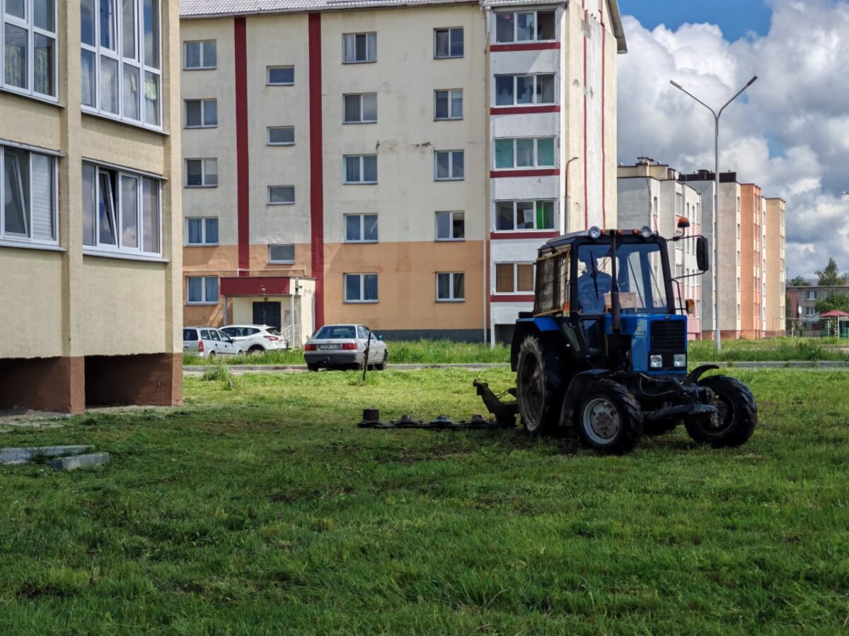 В Кличевском районе активно ведётся покос травы