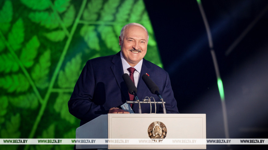 Александр Лукашенко на празднике “Купалье”: белорусы – нация с древней историей