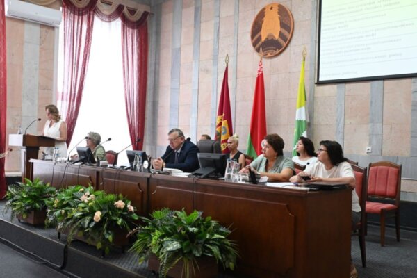 В Кличеве состоялось заседание исполкома под руководством председателя районного исполнительного комитета Виктора РЕБКОВЦА