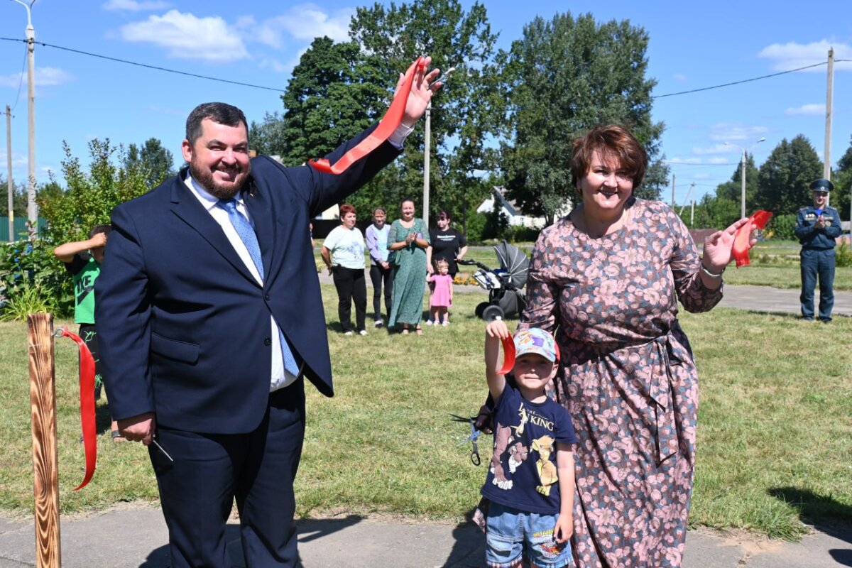 Новую детскую игровую площадку открыли в агрогородке Несята Кличевского района