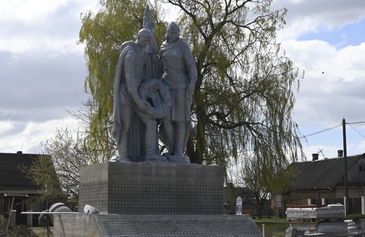 В Кличеве обновляется сквер на улице Пролетарской