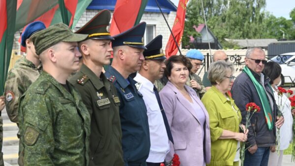 Помнить, чтить и сохранять: в Кличеве открыли обновлённый сквер по улице пролетарской