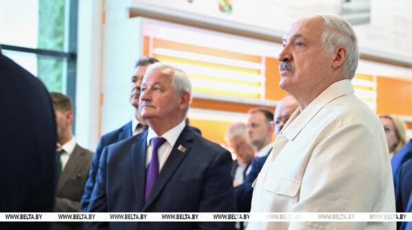Лукашенко рассказал, как Беларусь не окунулась в рынок, и поблагодарил Трампа за откровенность