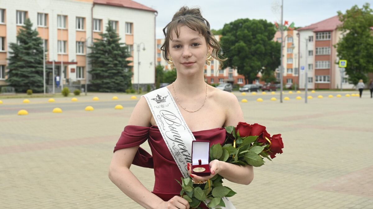 «Учёба не должна заменять жизнь»: интервью с медалисткой о поступлении-2026