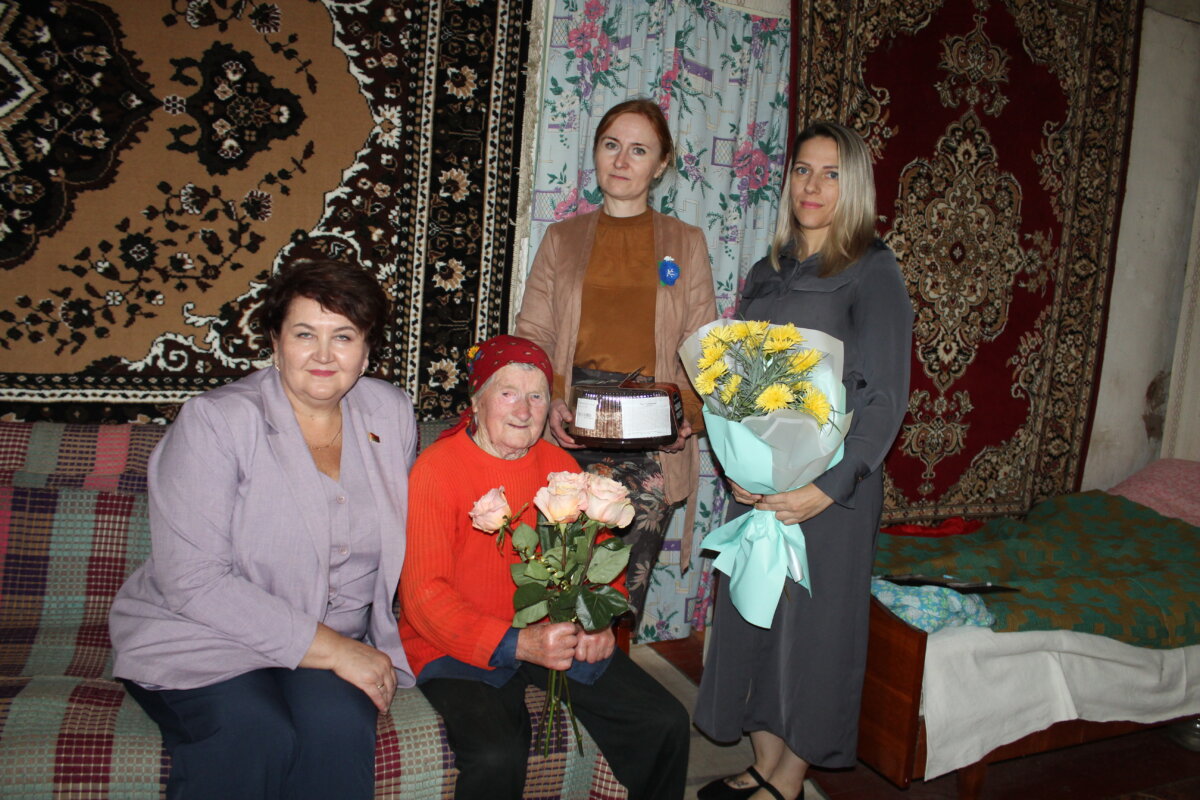 Новый паспорт в 100-летний юбилей