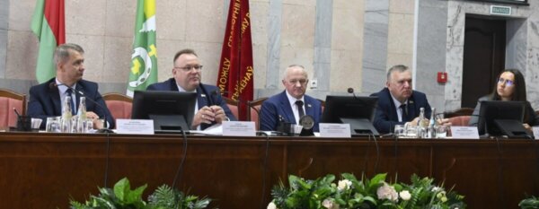 В рамках Единого дня информирования: Кличевский район посетил министр финансов Владислав Татаринович